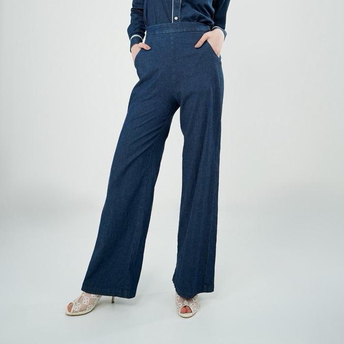 Mandjha Alexis Celana Kulot Soft Denim Kantor/Formal/Daily By Ivan Gunawan