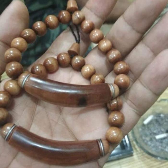 gelang cemeti kayu bungkang