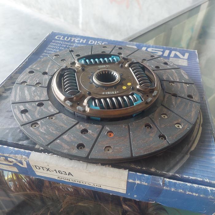 kampas kopling fortuner 2.5 aisin DTX-163A