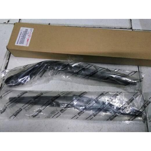 Wiper Belakang Avanza Veloz Gagang Arm & Wiper Belakang Avanza Veloz