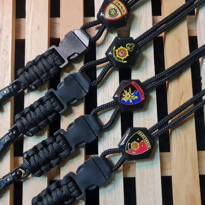 Lanyard ID Card Gantungan Kunci Kalung Plus Holder - Tali Paracord Kuat dengan Case ID Card ABS/Mika