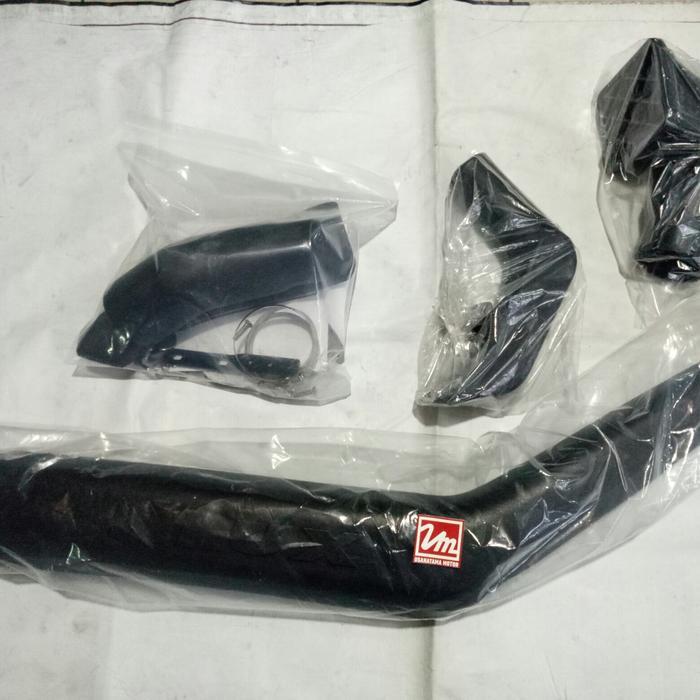 Snorkel plastik toyota hilux LN106