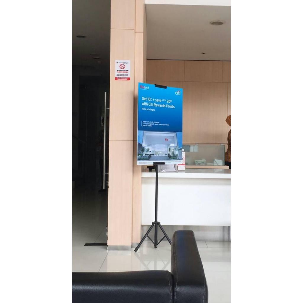 TRIPOD BANNER STAND / TRIPOD POSTER STAND