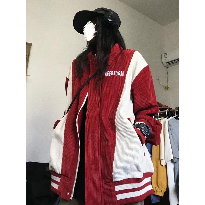 Red Tide Merek American Retro Splicing Kerumunan Kecil Tidak Memukul Jaket Wanita Rasa Desain Musim Semi dan Musim Gugur Korduroi Jaket Bisbol