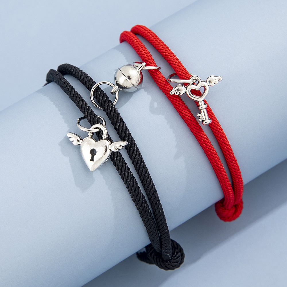 Desain Kecil Sederhana Retro Cinta Sayap Kunci Kunci Pasangan Magnet Adjustable Tali Tangan