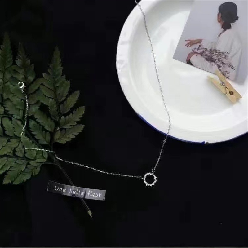 Rinhoo Fashion Wanita Mikro Zirkon Geometris Lingkaran Kecil Liontin Kalung Perak