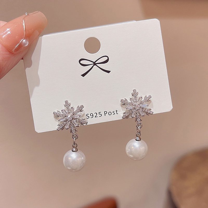 925jarum Perak Rasa Tinggi Anting Mutiara Fashion Indah Wanita Zirkon Snowflake Earrings