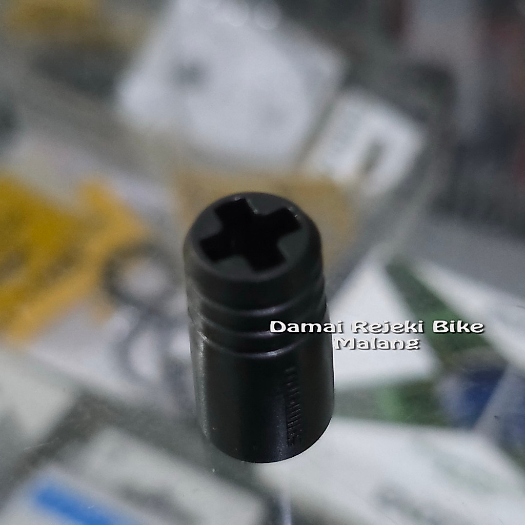 Shimano Y1XW04000 Connecting Bolt Hose Cover untuk BL-MT200/201 - penutup ujung selang brake lever