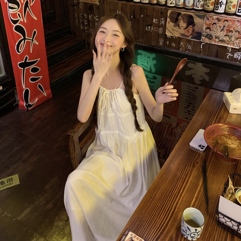 Red Temperamen Kumikumi all-match suspender dress wanita rasa desain musim semi dasi A-line rok mid-length rok