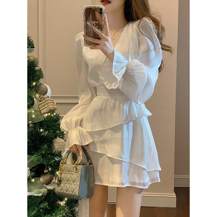 Red Gaya keinginan murni mengkilap gaun pinggang tinggi tidak beraturan wanita musim semi pinggang baru rok lengan engah V-neck pelangsing