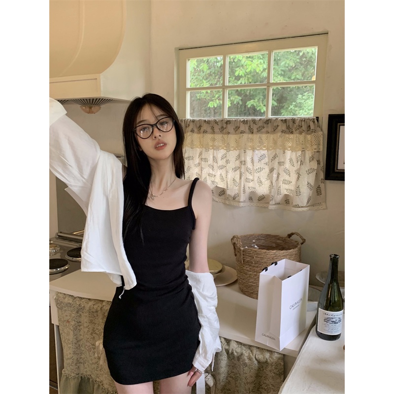 Red kumikumi sexy suspender dress female spring and summer 2023 new hot girl slim bag hip skirt base skirt