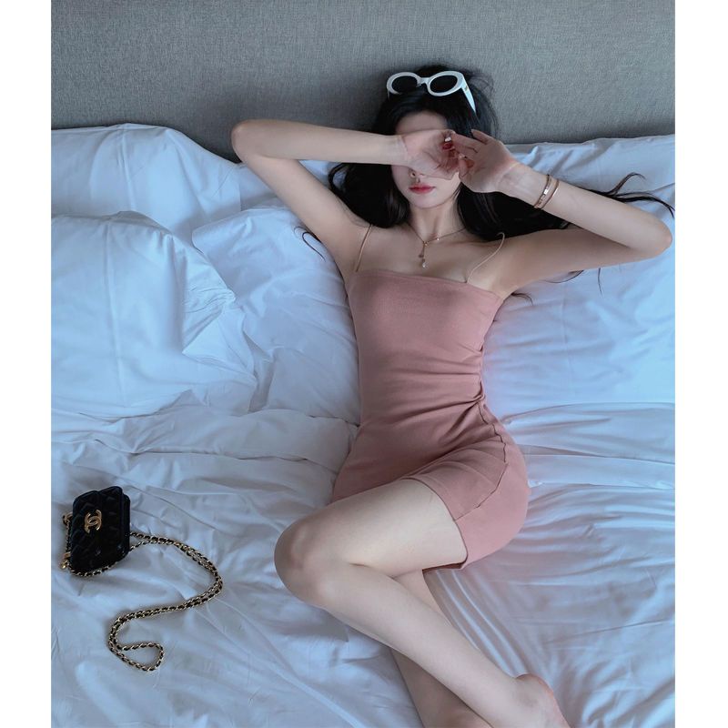 Red Perancis keinginan murni suspender dress wanita musim panas merah muda hot gadis temperamen ketat seksi tipis paket pinggul rok pendek