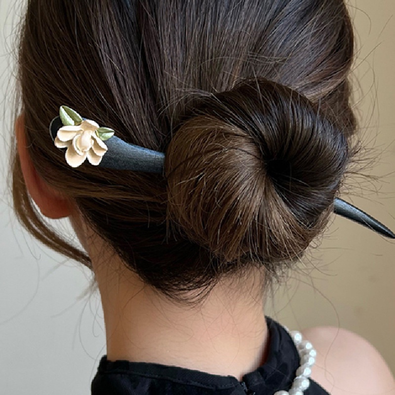 Ebony Bunga Antik Simple Lily of the Valley Jepit Rambut Coil Kayu Modern