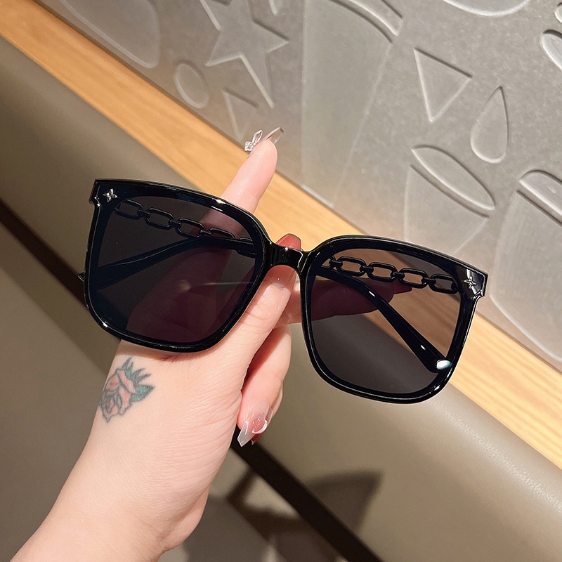 Kacamata Hitam Fashion Square Aesthetic Shades Untuk Wanita/Pria Metal Frame Sunglasses Eyewear