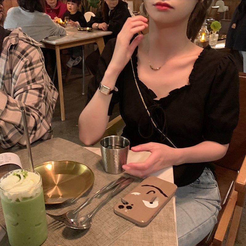 Red Rasa desain retro French ceruk pinggang v-neck dasi gelembung kemeja lengan pendek wanita musim panas kemeja pendek top manis