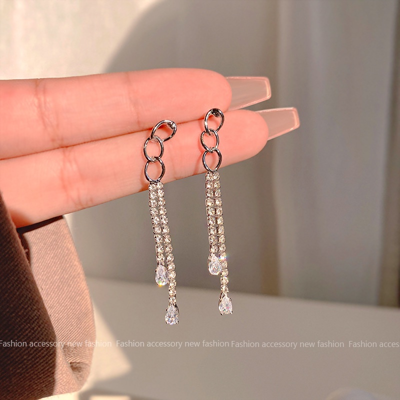 Anting Rumbai Panjang Gaya Korea Dengan Berlian Imitasi Penuh Dan Super Kilau Untuk Wanita - Ear Studs Wanita Modis Elegan Dan Mewah