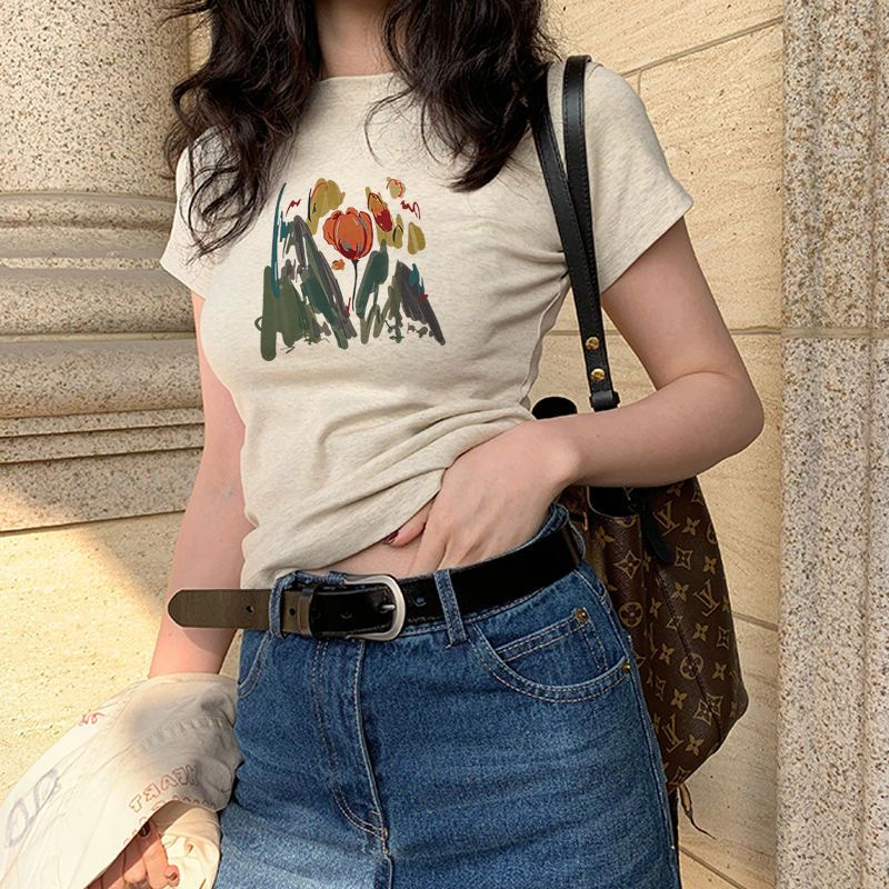 Red Kapas Murni Bahu Lengan Pendek T-shirt Musim Panas Wanita Perasaan Desain Ins Street Retro Slim Slim Bottoming T-shirt Tide