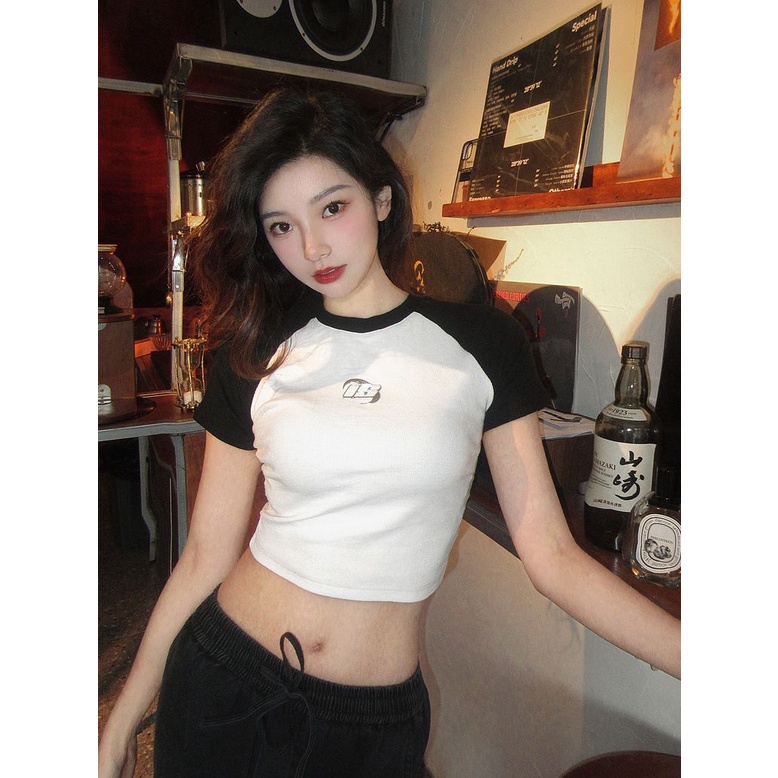 Red sistem kekebalan tubuh sistem kekebalan desain asli jahitan kaos lengan pendek leher bulat ramping lengan raglan