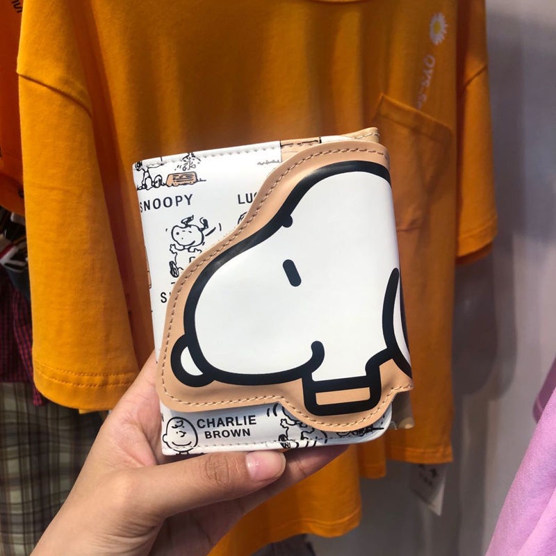 Sera ins gaya Jepang dan Korea lucu Snoopy dompet pendek multi-fungsi tombol jepret tiga kali lipat PU kartu tas wanita dompet koin