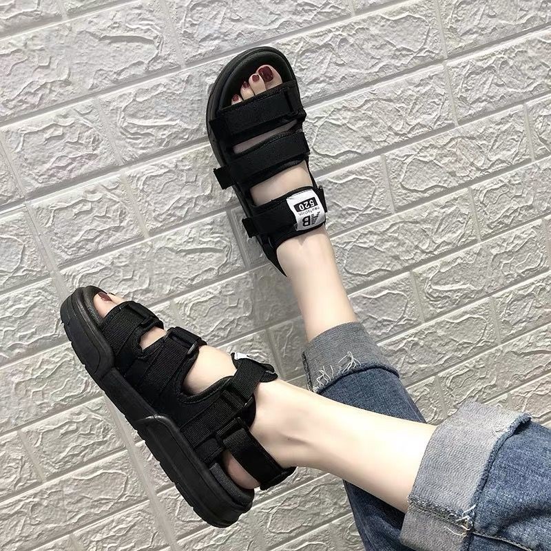 Sepatu Olahraga Pantai Pasangan Selebriti Internet Musim Panas Baru