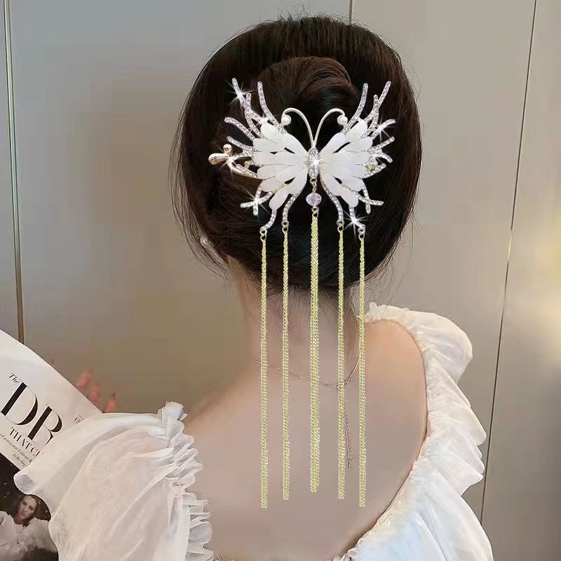 Good-looking Back Head Butterfly Tassel Twist Barrettes