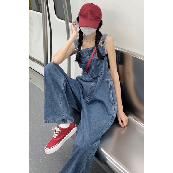 Red Denim overall wanita versi Korea longgar musim panas bagian tipis 2022 celana lebar kaki ceruk selera desain garam keren baru
