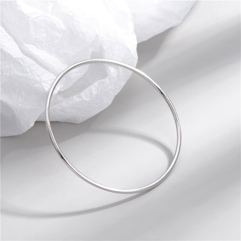 Gelang Simple 2mmTitanium Steel Untuk Wanita