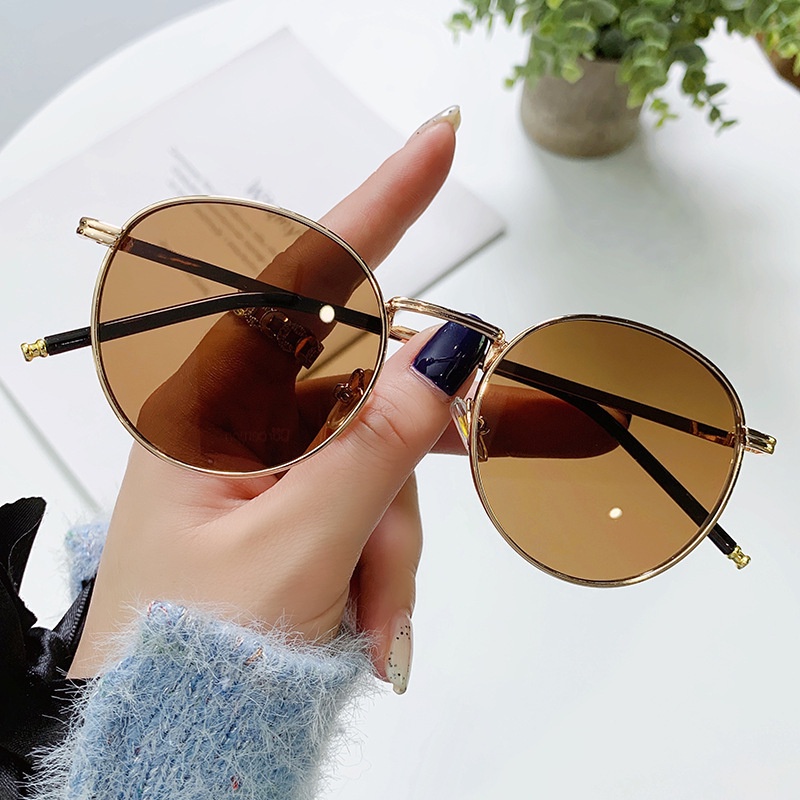 Kacamata Hitam Fashion Square Aesthetic Shades Untuk Wanita/Pria Metal Frame Sunglasses Eyewear