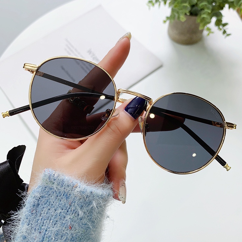 Kacamata Hitam Fashion Square Aesthetic Shades Untuk Wanita/Pria Metal Frame Sunglasses Eyewear