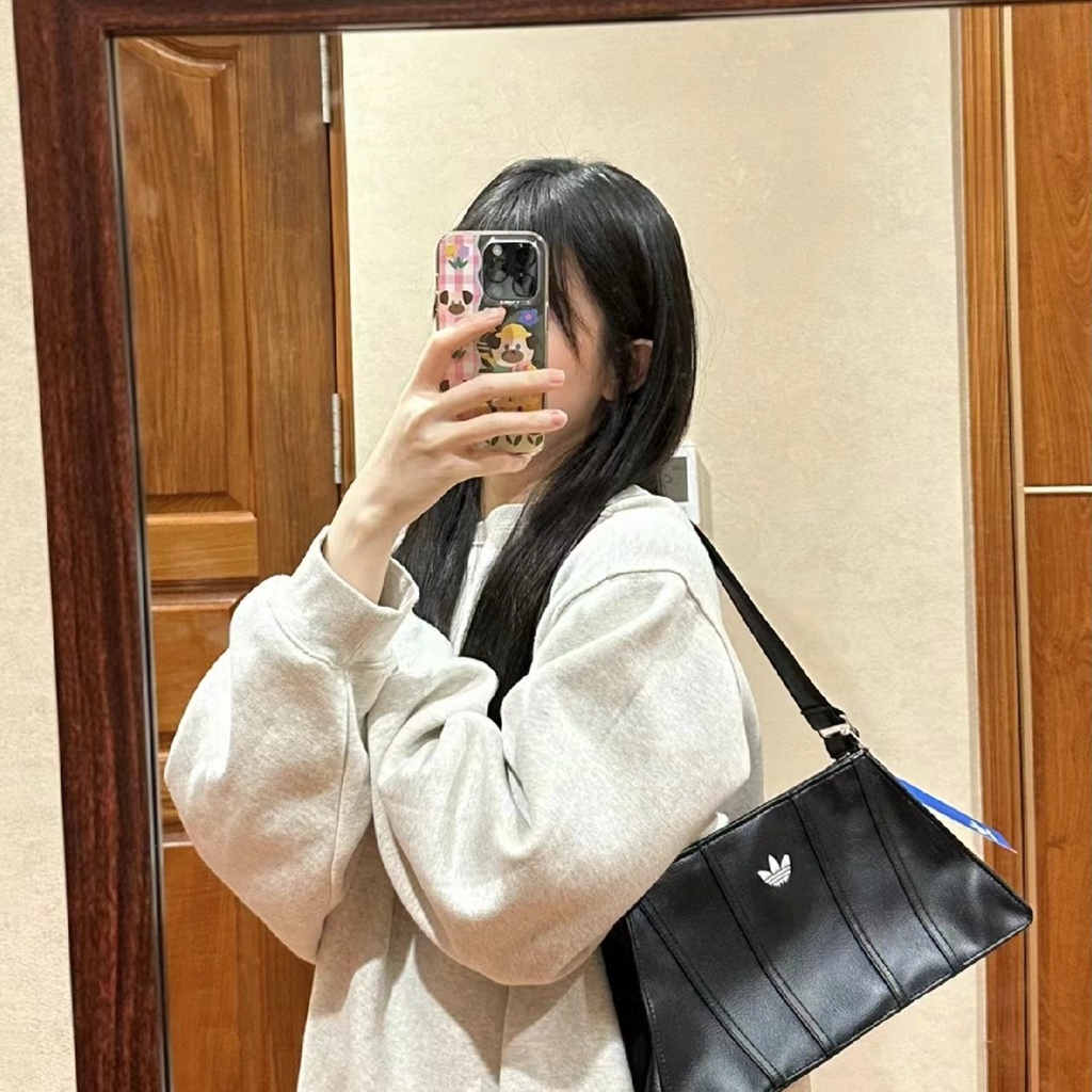 Sera Niche Desain Clover Hobo Wanita Ketiak Tas 2023 Baru Kapasitas Besar Satu Bahu Portable Commuter Tote Bag