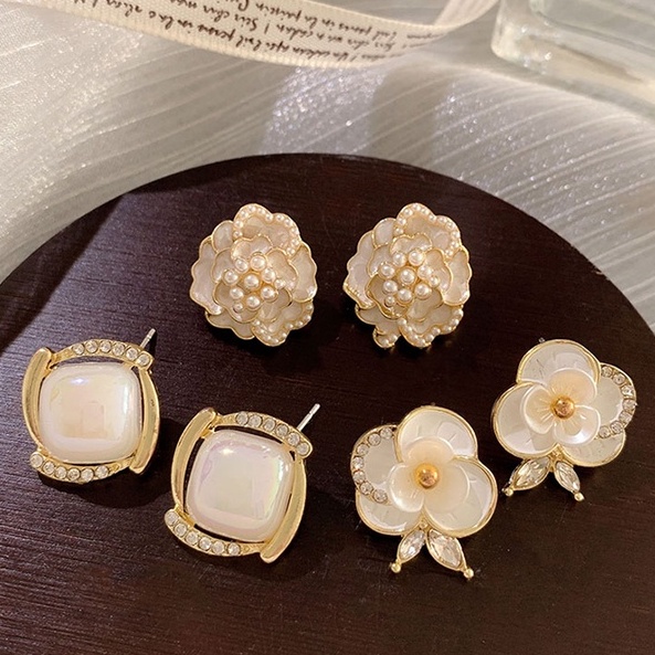 Anting Tusuk Mutiara, Anting Bunga tulip, Anting Baru